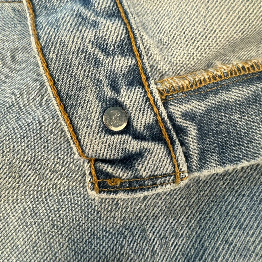 Vintage Levi's Men's Jeans 36 X 32 Y2K‎ Relaxed Fit 2000's